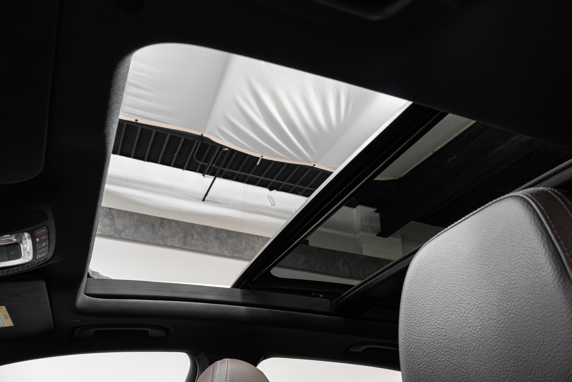 Used 2021 Mercedes-Benz GLE 350 4MATIC image 30