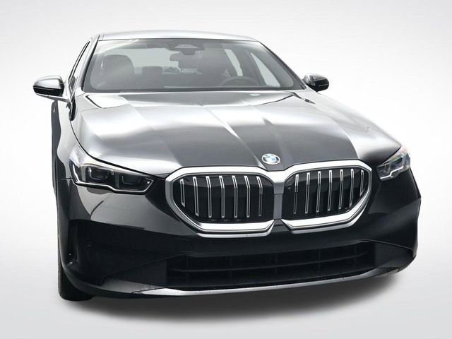 New 2026 BMW 530i xDrive w/ Premium Package image 11