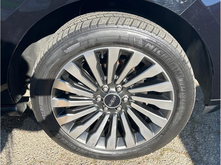 Used 2019 Lincoln Navigator L Reserve image 10