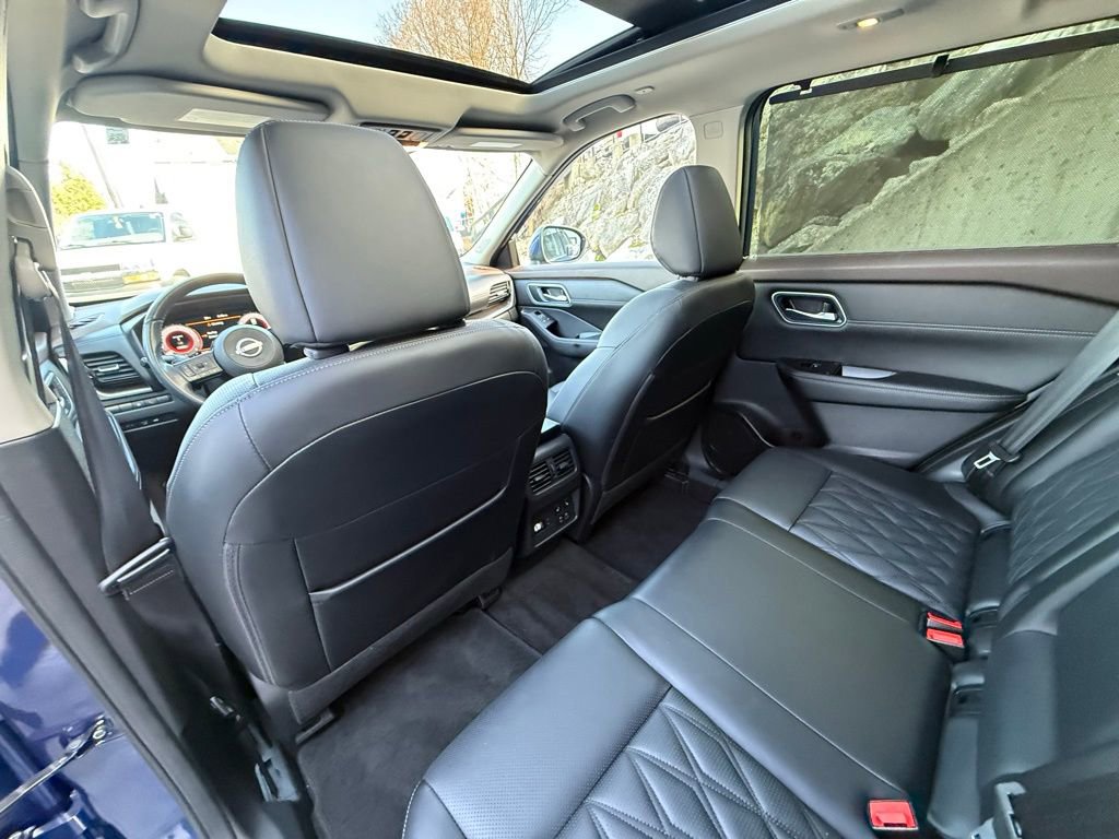 Used 2023 Nissan Rogue Platinum w/ Platinum Premium Package AWD/4WD image 20