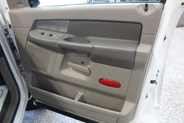 Used 2007 Dodge Ram 2500 Truck SLT AWD/4WD image 24