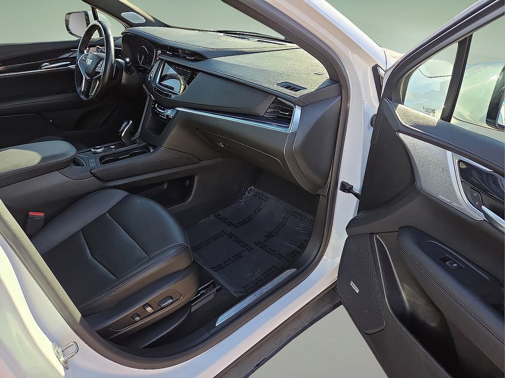 Used 2024 Cadillac XT5 Premium Luxury image 13