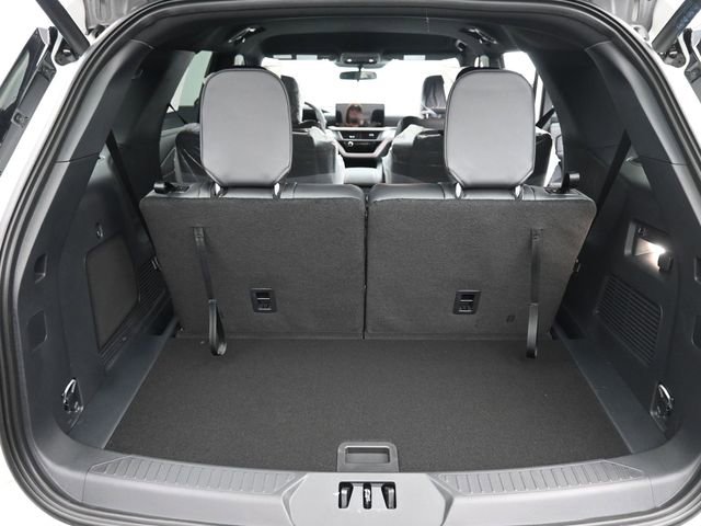 New 2026 Ford Explorer ST-Line image 6