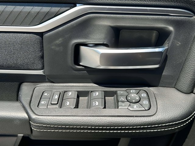 New 2026 RAM 3500 Big Horn AWD/4WD image 17