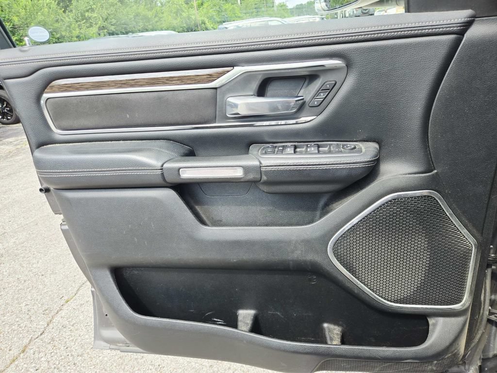 Used 2019 RAM 1500 Laramie w/ Bed Utility Group AWD/4WD image 19
