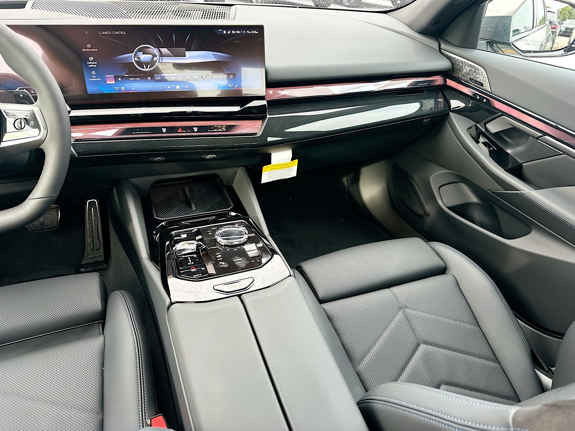 New 2026 BMW 550e xDrive w/ Executive Package AWD/4WD image 17