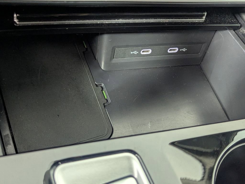 Used 2025 Volkswagen Atlas SE image 20