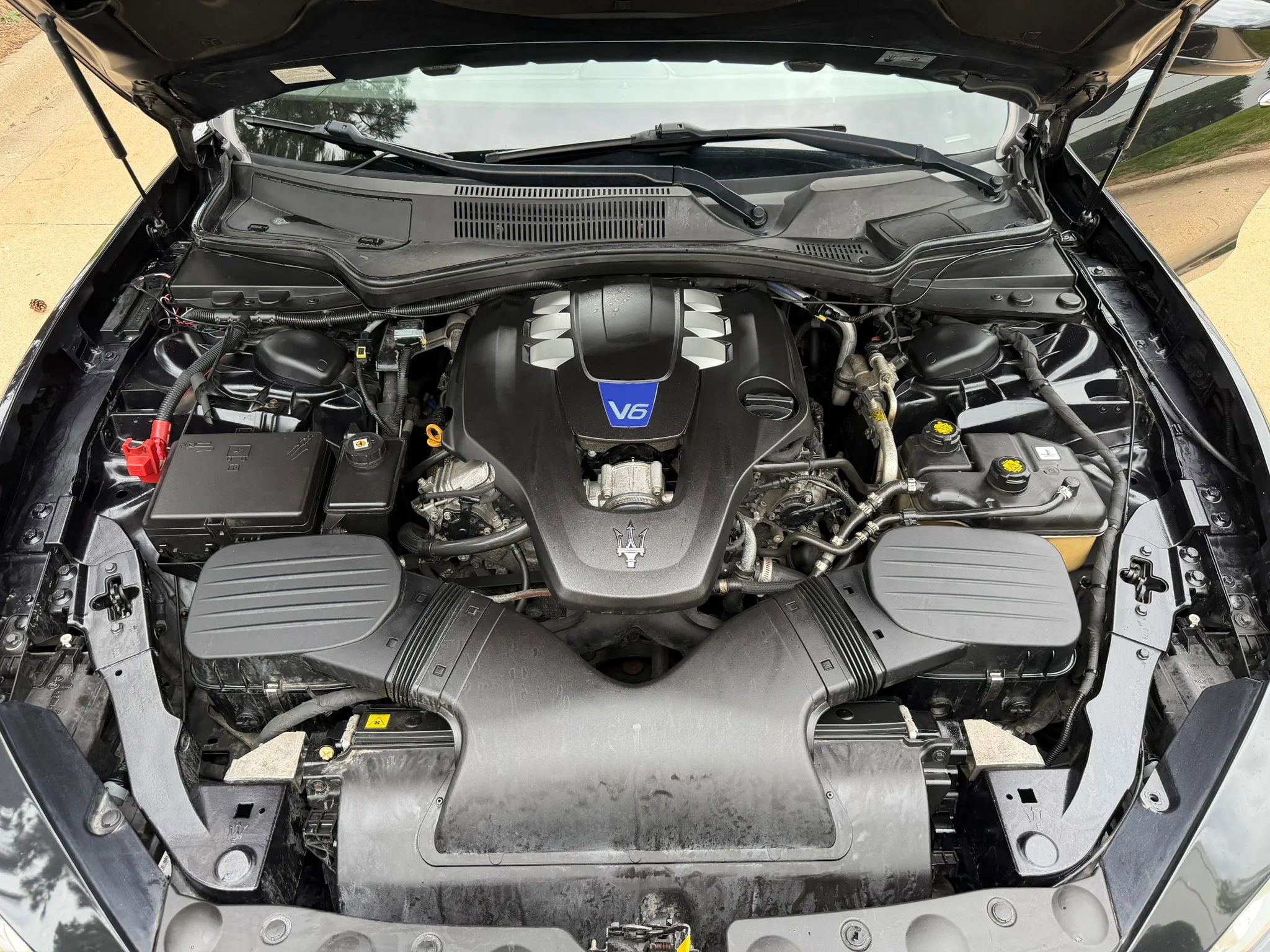 Used 2015 Maserati Ghibli S Q4 AWD/4WD image 30