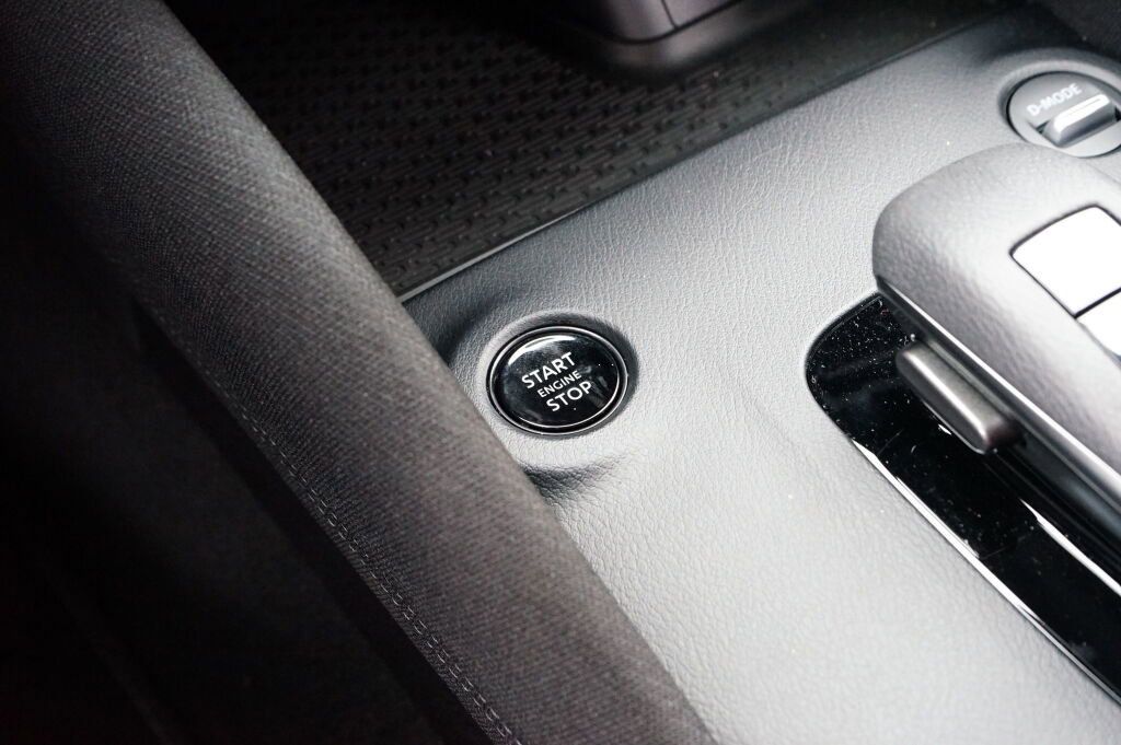 Used 2024 Nissan Z Sport image 18