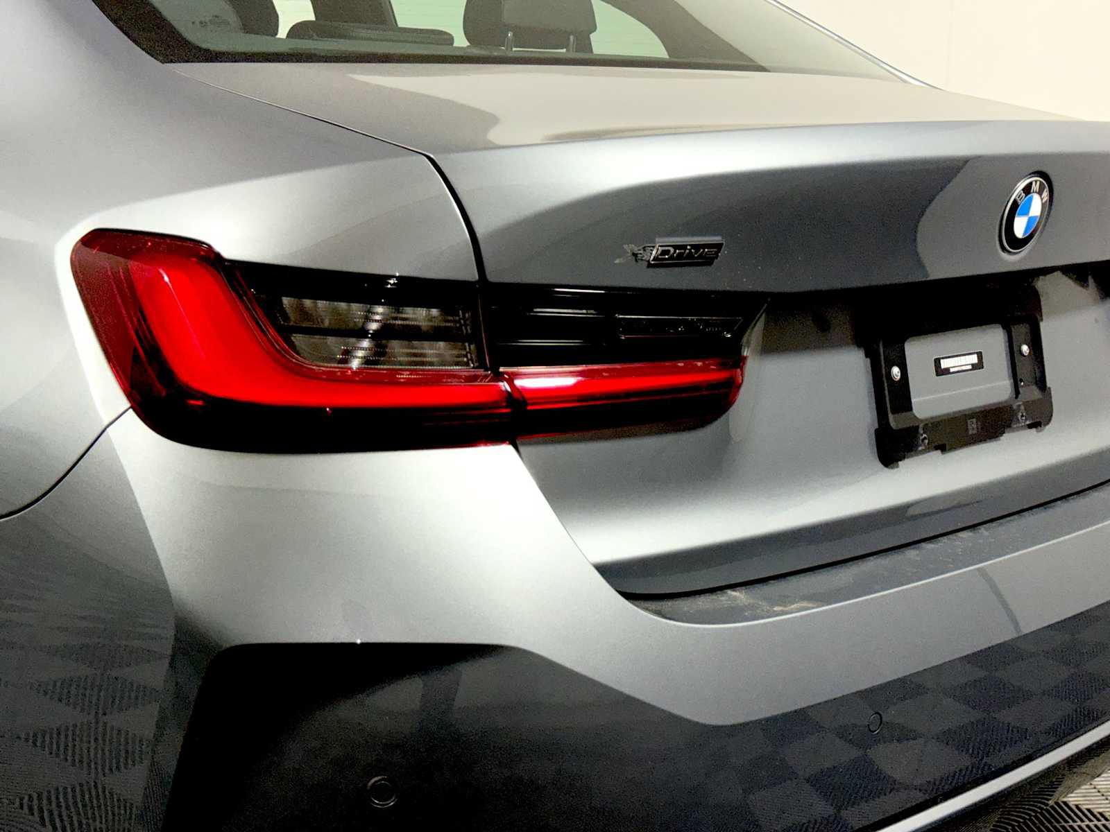 Used 2023 BMW 330i xDrive Sedan w/ Driving Assistance Package AWD/4WD image 27