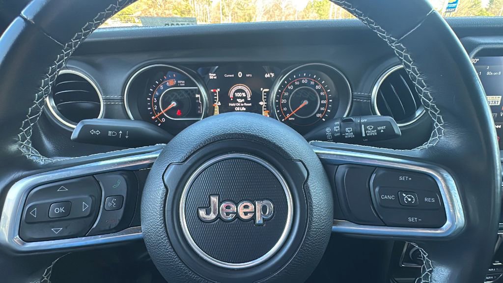 Used 2022 Jeep Wrangler Unlimited Sahara AWD/4WD image 32