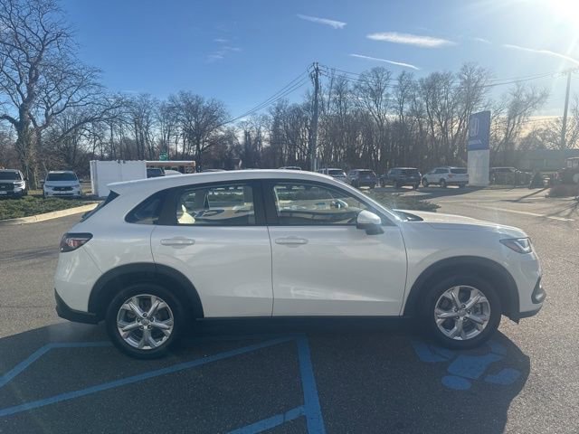 Used 2023 Honda HR-V LX image 9