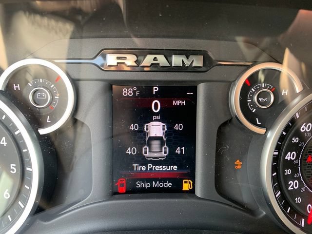 New 2027 RAM 1500 4x4 Crew Cab image 21
