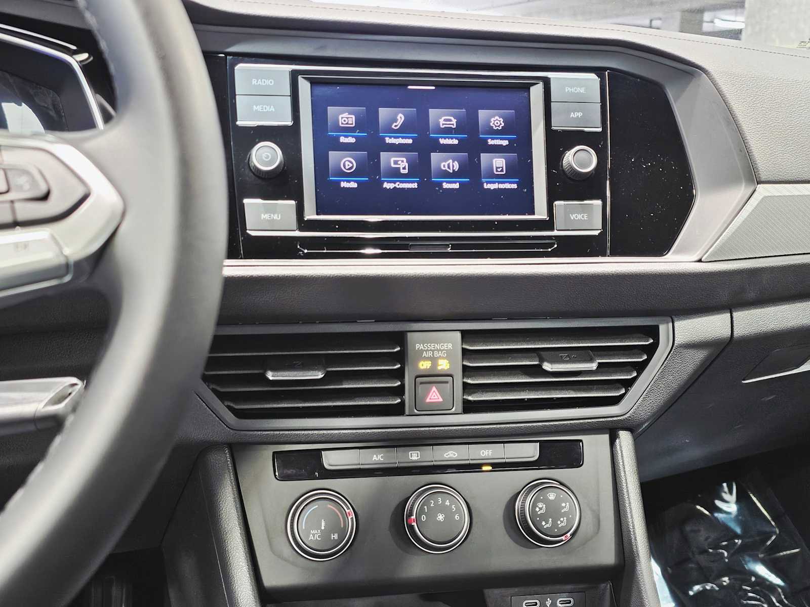 Used 2023 Volkswagen Jetta Sport image 16