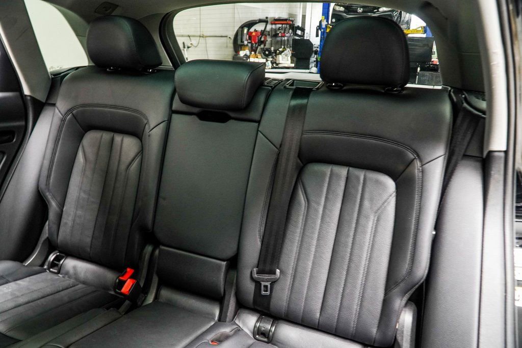 Used 2018 Audi Q5 2.0T Premium Plus w/ Premium Plus Package image 37