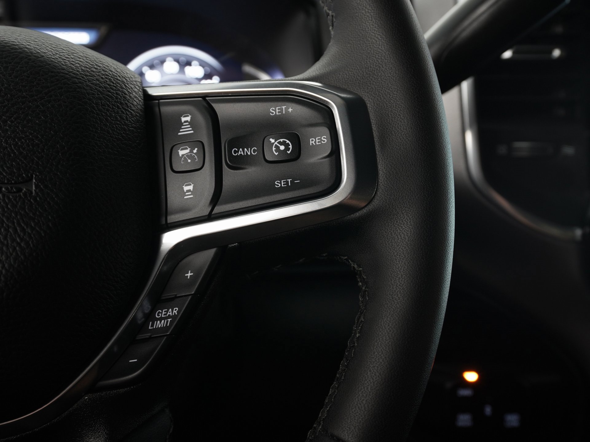 Used 2025 RAM 3500 Laramie w/ Max Tow Package image 20