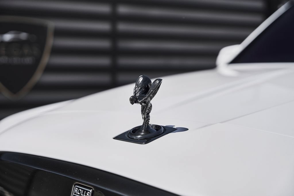 Used 2024 Rolls-Royce Cullinan Black Badge w/ Dark Exterior Package AWD/4WD image 7