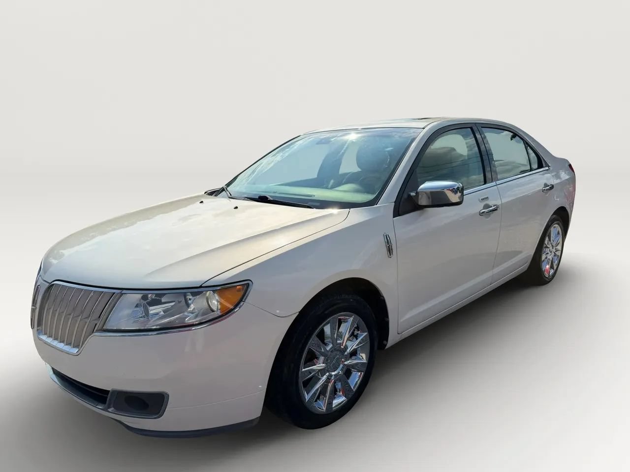 Used 2012 Lincoln MKZ FWD image 7