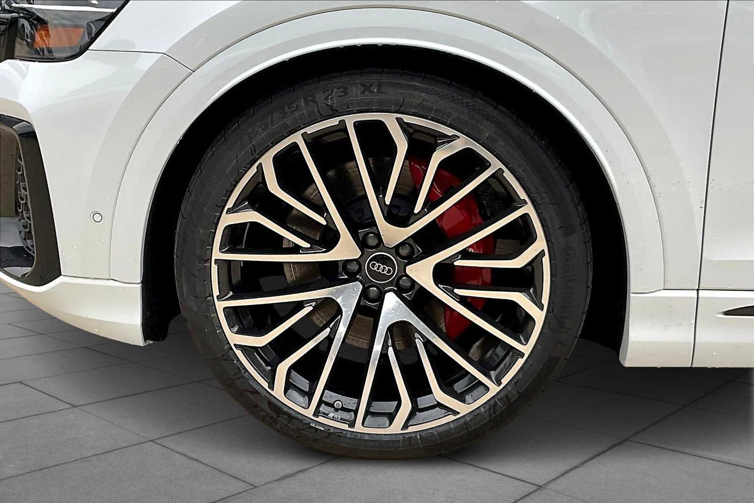 New 2025 Audi SQ8 Prestige image 11