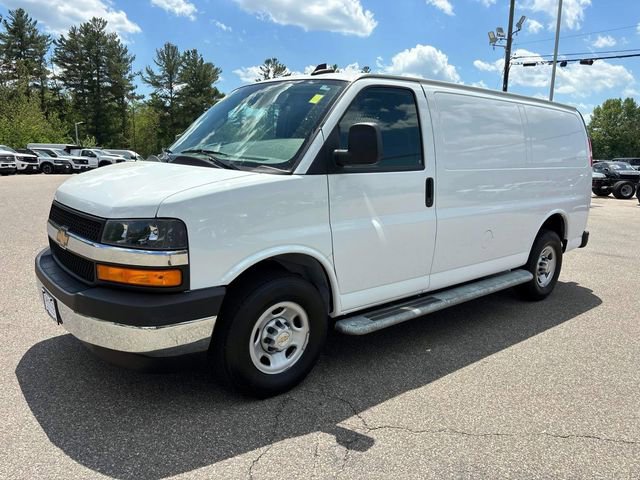 Used 2024 Chevrolet Express 2500 w/ Driver Convenience Package RWD image 5