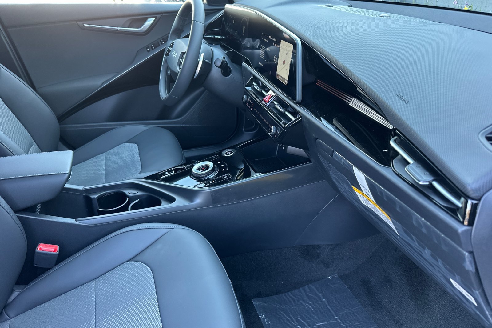 New 2026 Kia Niro Wind FWD image 16