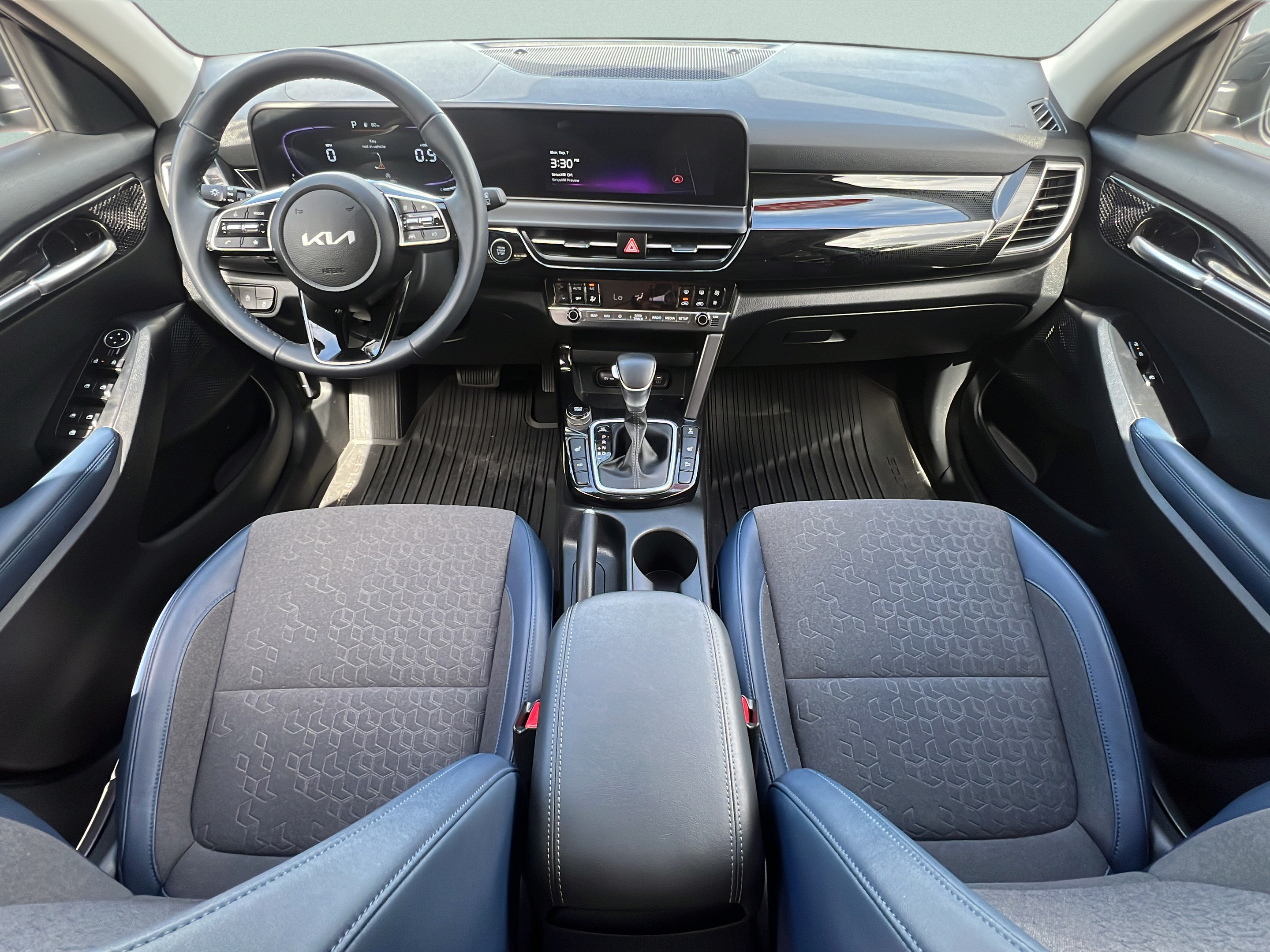 Certified 2025 Kia Seltos S AWD/4WD image 14