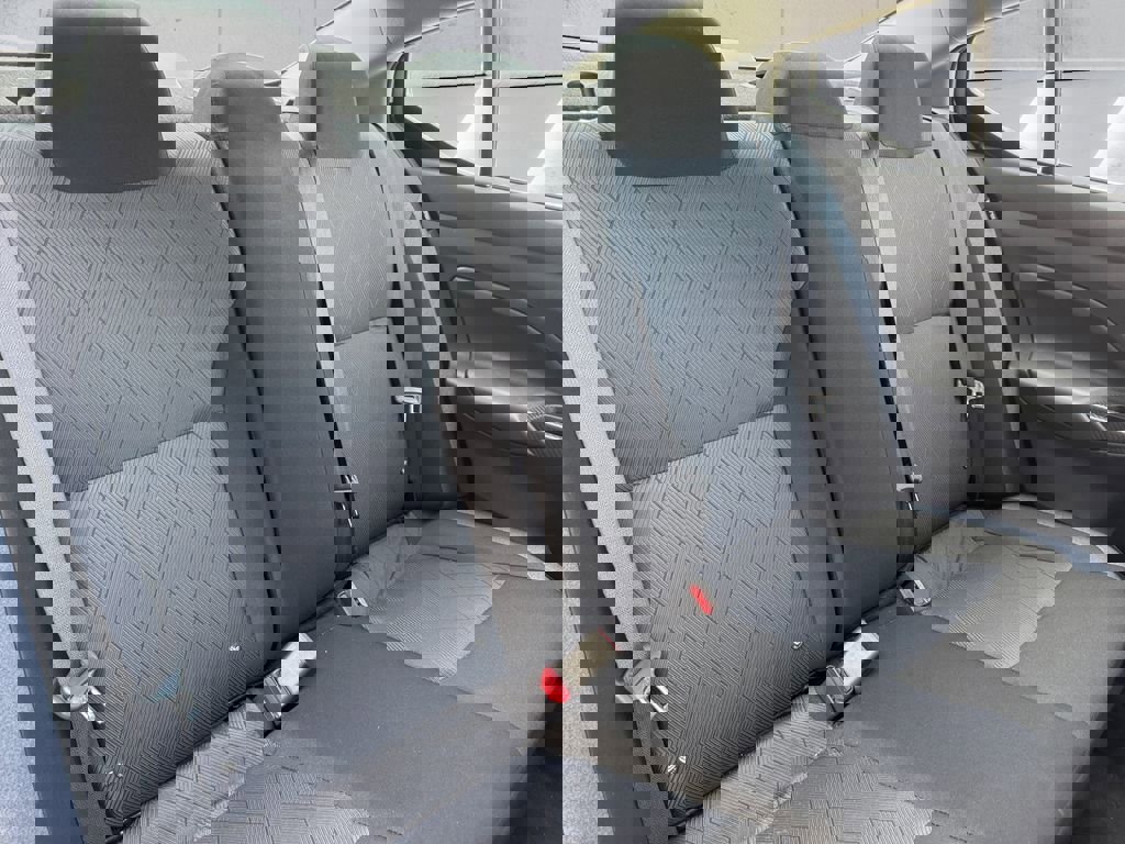 Used 2025 Nissan Versa SV w/ Trunk Package image 16