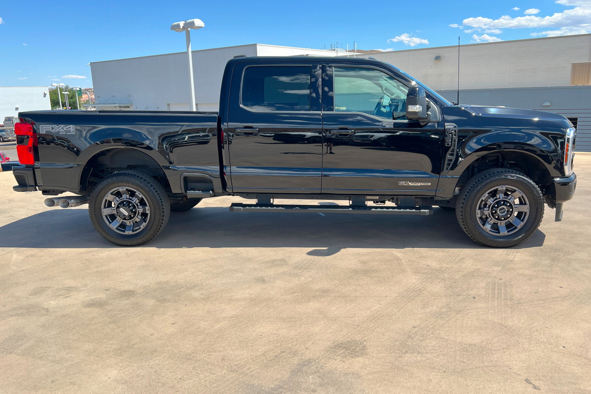Used 2024 Ford F350 Lariat w/ Black Appearance Package AWD/4WD image 7