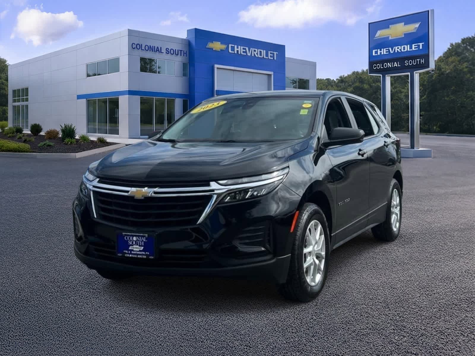 Certified 2023 Chevrolet Equinox LS image 1
