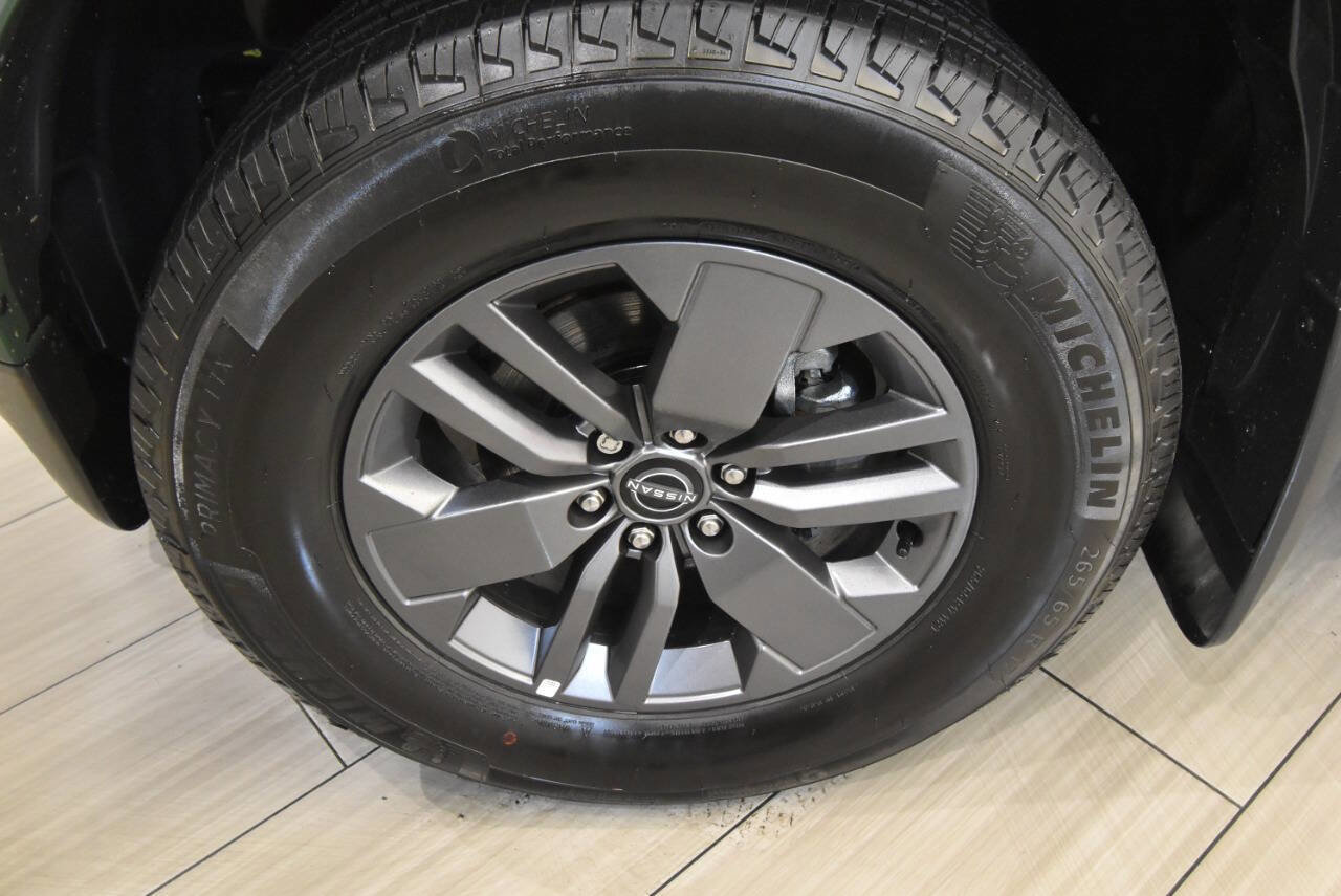 Used 2025 Nissan Frontier SV w/ SV Convenience Package image 10