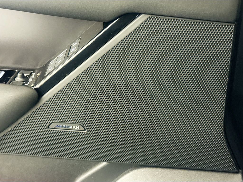 New 2026 Land Rover Range Rover Velar S image 17