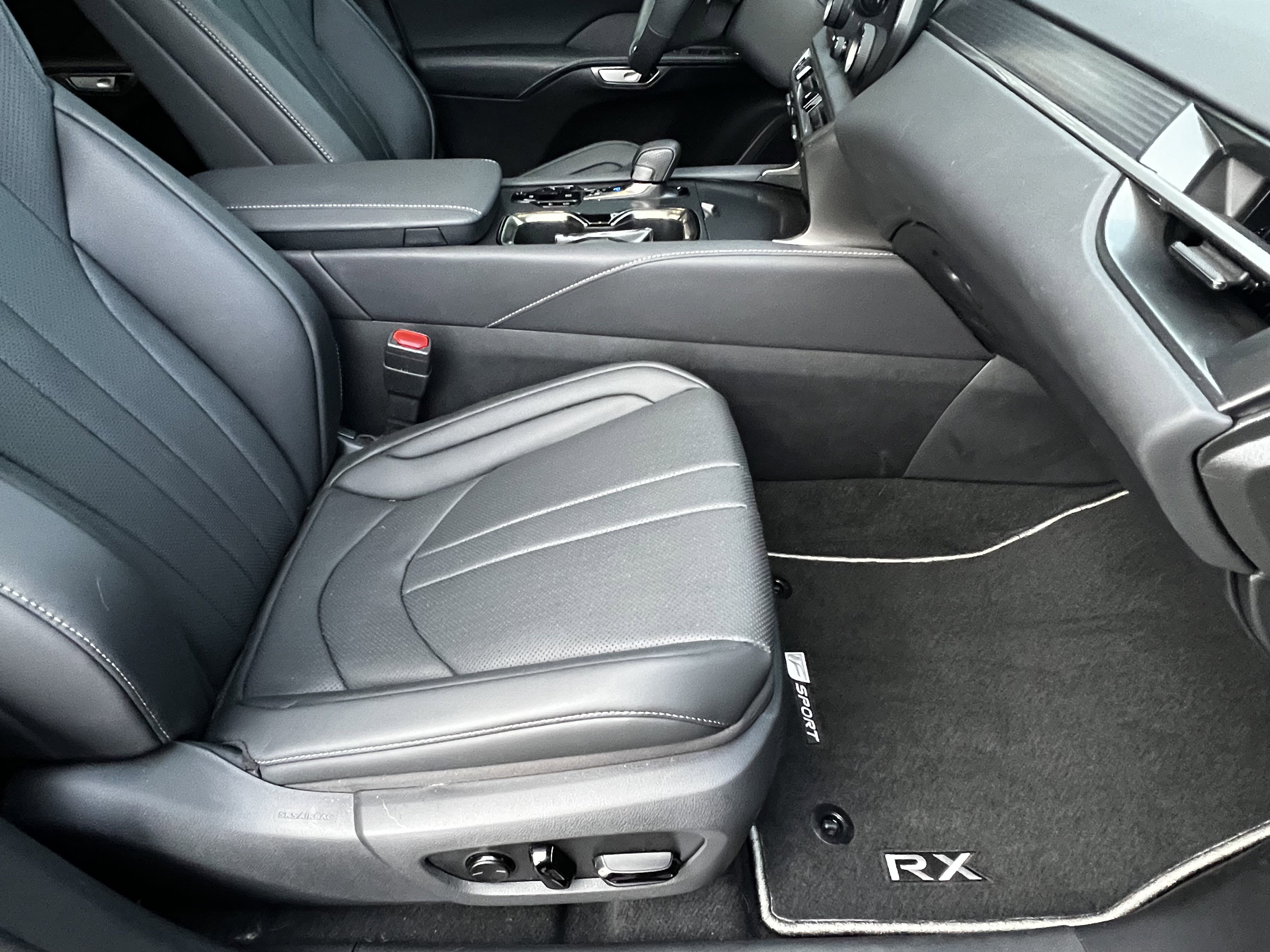 Used 2025 Lexus RX 350 F Sport image 43