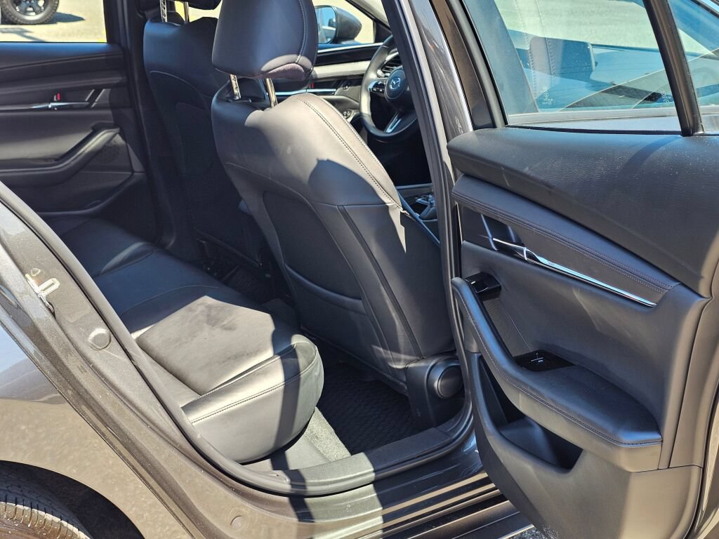 Used 2025 MAZDA MAZDA3 s FWD image 13