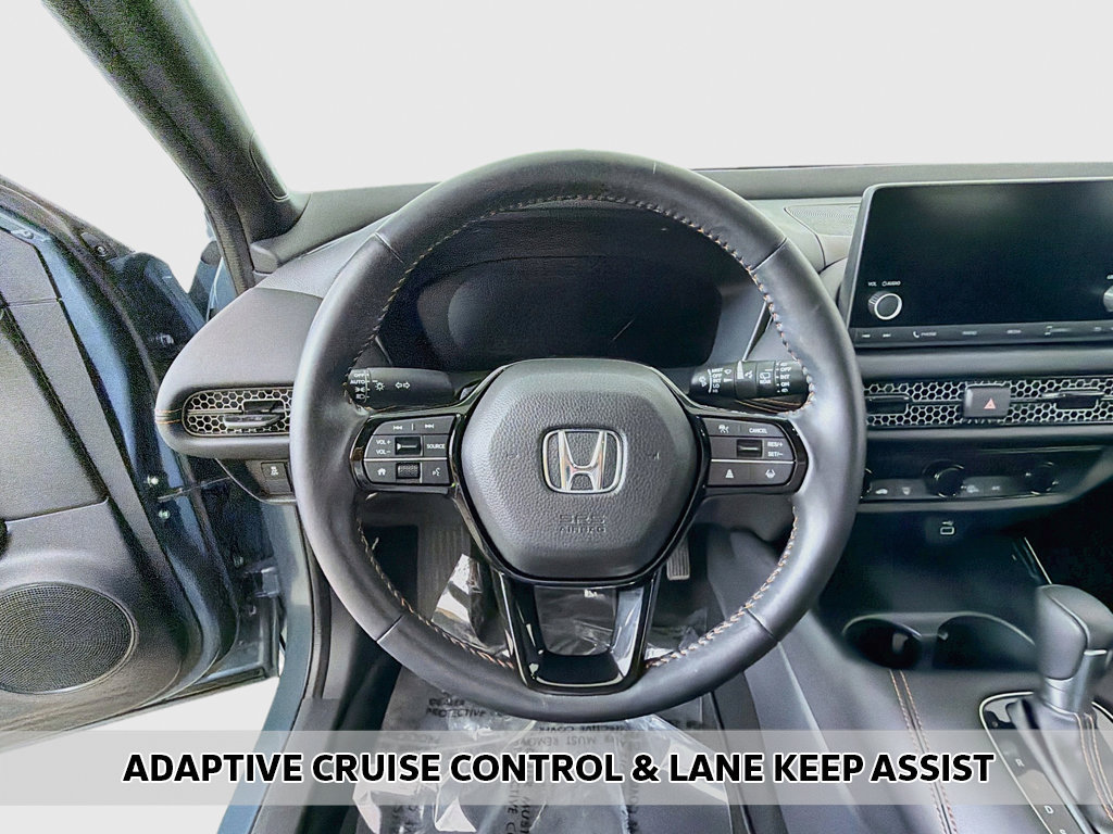 Used 2025 Honda HR-V Sport image 3