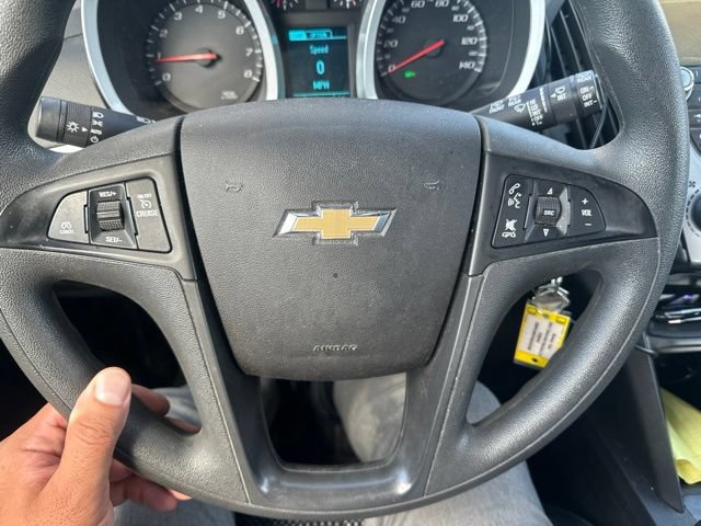 Used 2017 Chevrolet Equinox LS AWD/4WD image 16