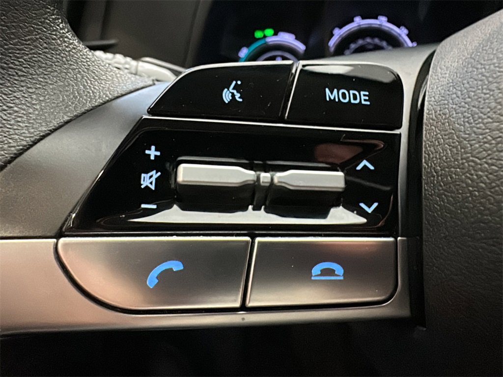 Used 2023 Hyundai Elantra Blue image 20