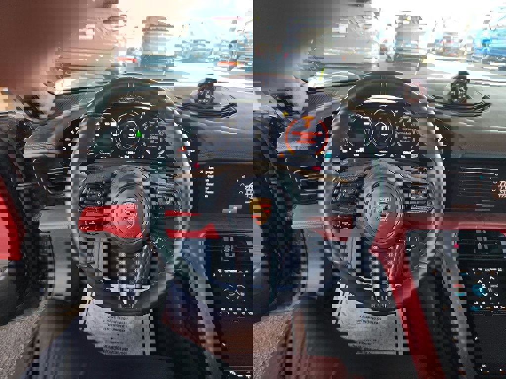 Used 2020 Porsche Taycan Turbo image 15