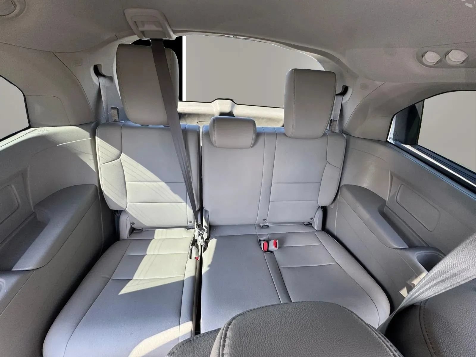 Used 2015 Honda Odyssey EX-L image 11