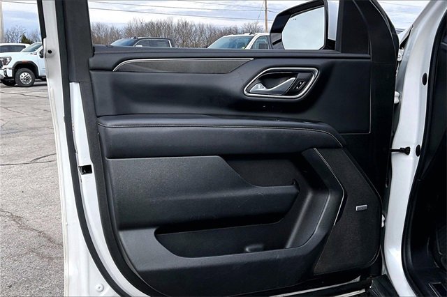 Used 2022 GMC Yukon XL AT4 w/ Max Trailering Package image 20