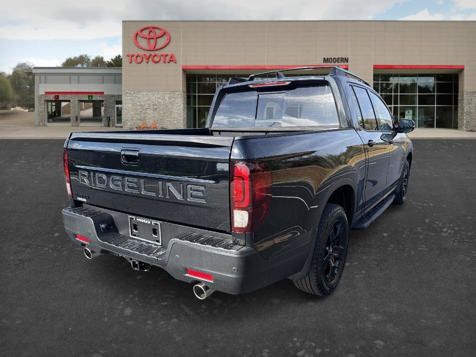 Used 2025 Honda Ridgeline Black Edition image 5