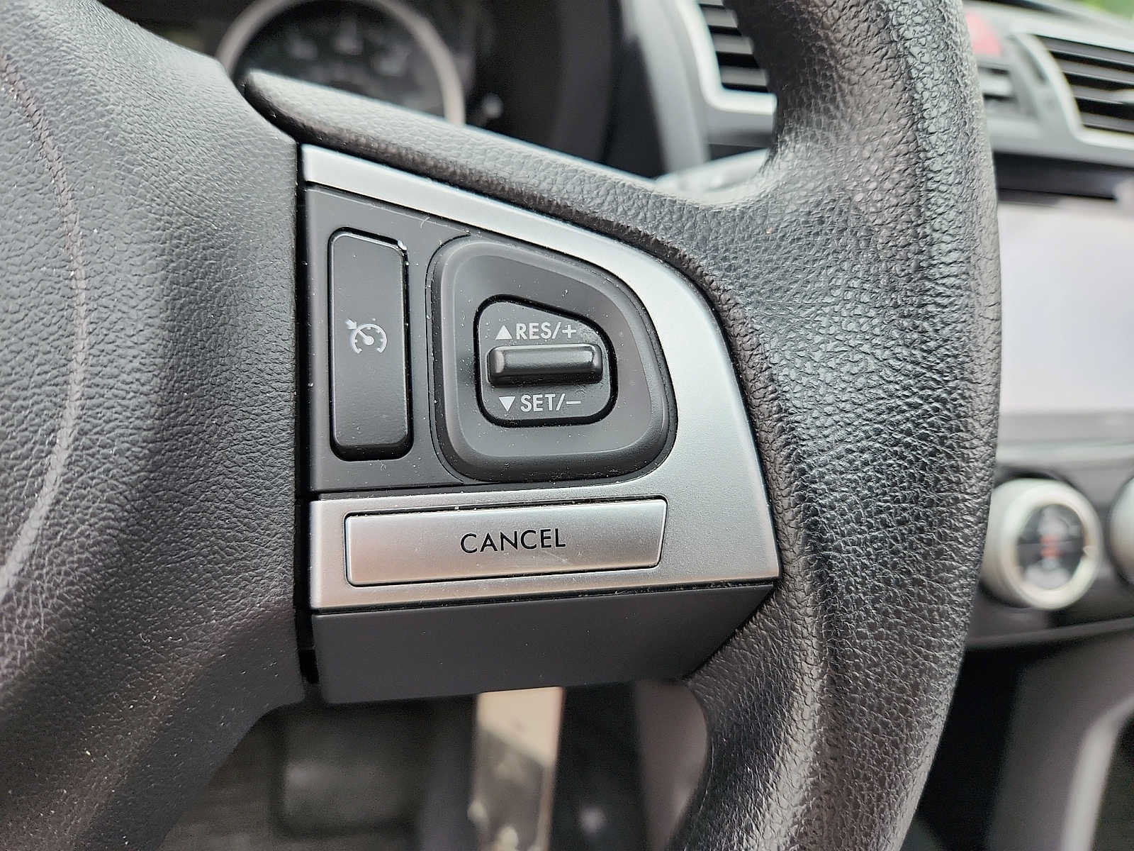 Used 2018 Subaru Forester 2.5i Premium w/ All-Weather Package AWD/4WD image 23