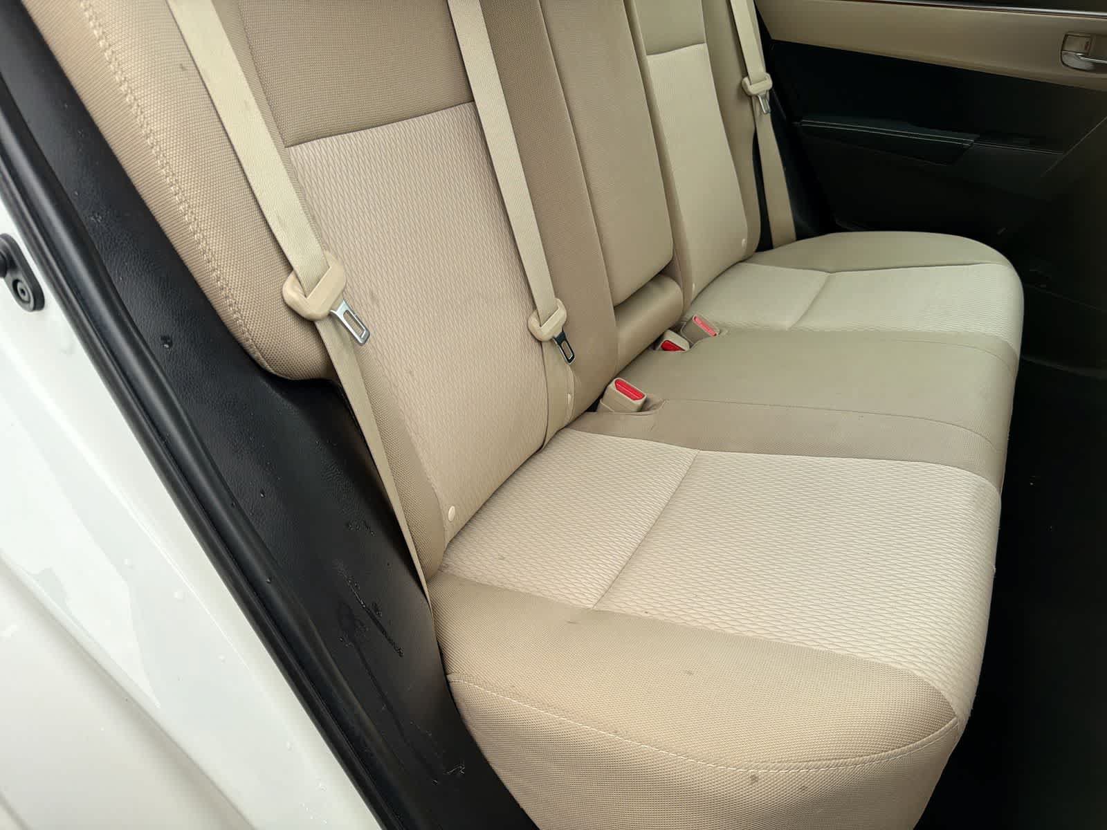 Used 2015 Toyota Corolla LE FWD image 21