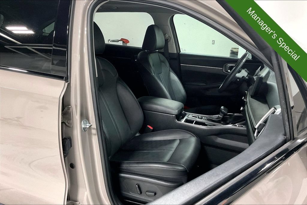 Used 2025 Kia Sorento X-Line EX AWD/4WD image 9