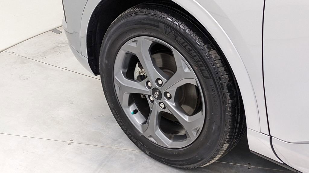 Certified 2023 Ford Escape ST-Line w/ Tech Pack #1 image 5