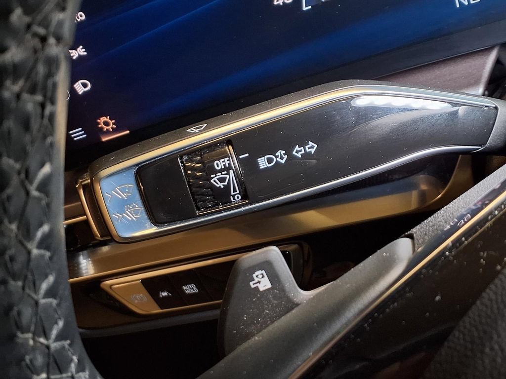 Certified 2024 Cadillac Lyriq Tech AWD/4WD image 8