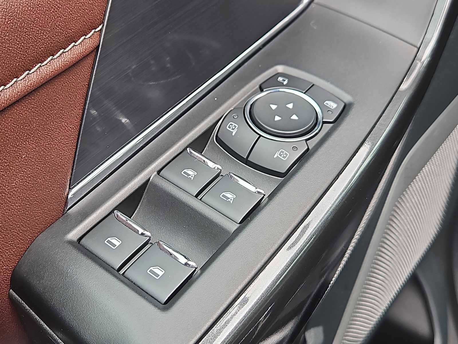 Used 2021 Ford F150 Lariat w/ Equipment Group 502A High image 31