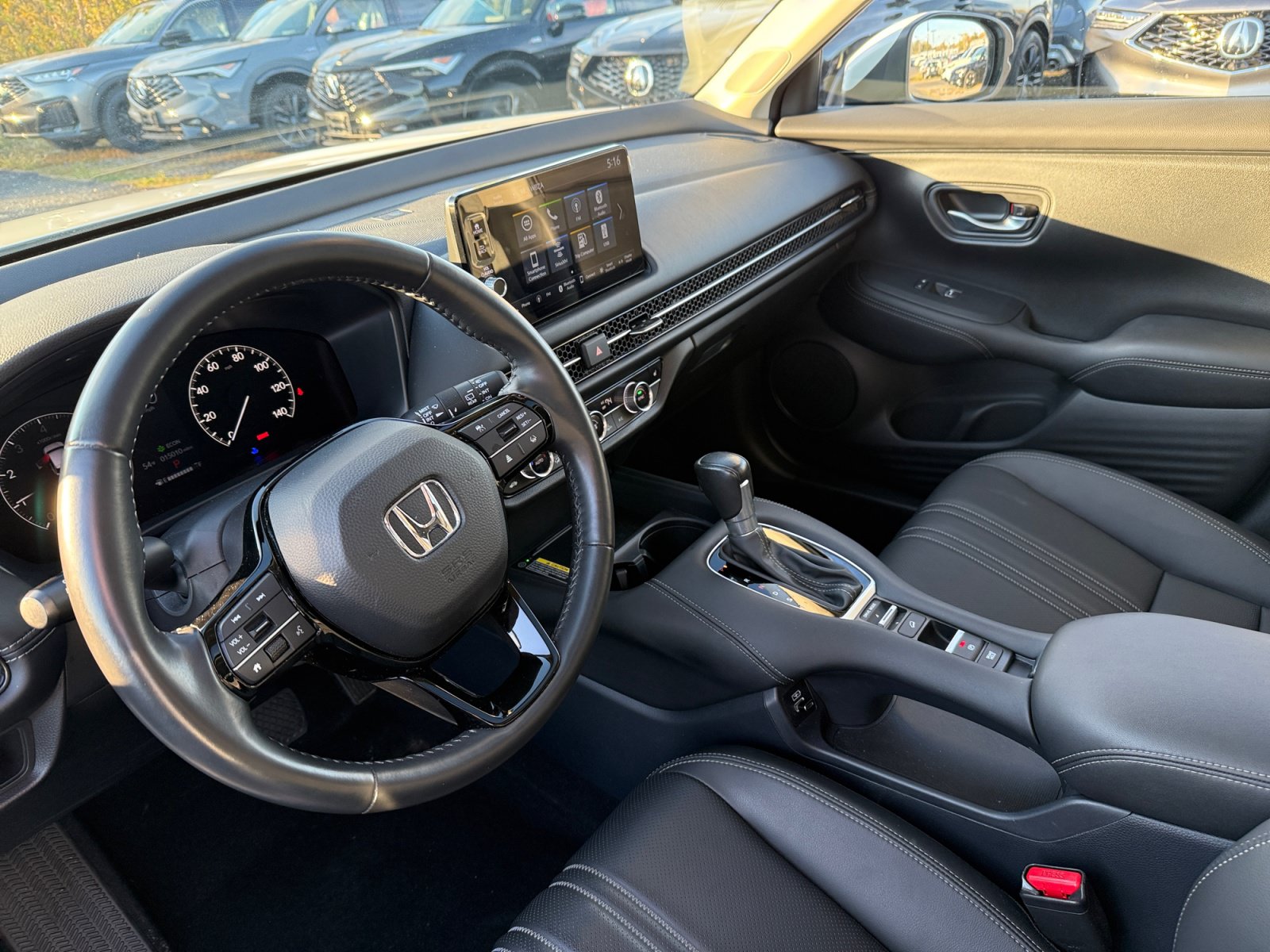 Used 2023 Honda HR-V EX-L image 4