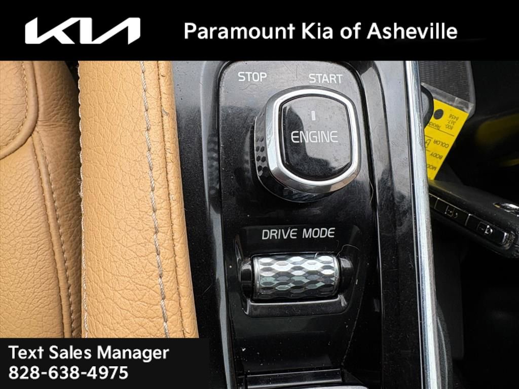 Used 2016 Volvo XC90 T6 Momentum w/ Momentum Plus Package image 15