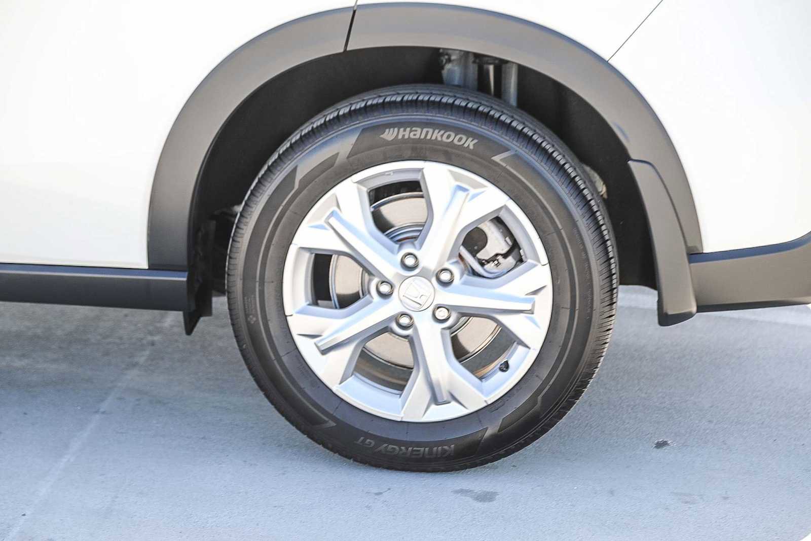 Used 2023 Honda HR-V LX image 11