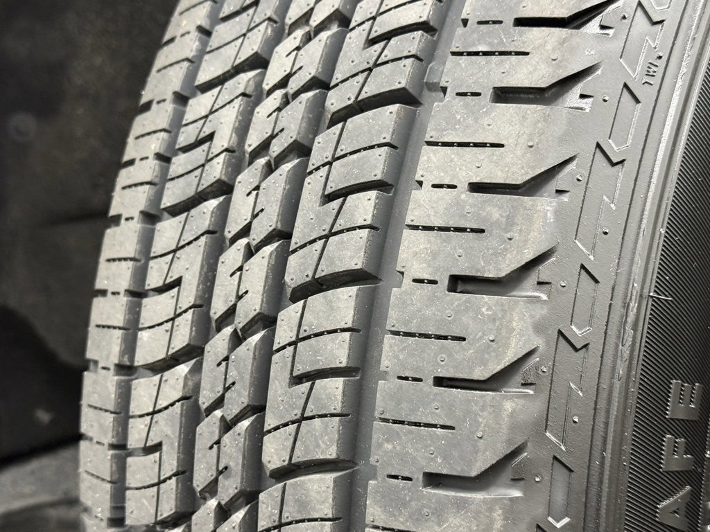 Used 2023 GMC Acadia SLE w/ Elevation Edition image 37